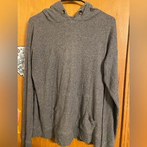 Selling a sweatshirt shirt from Maurices